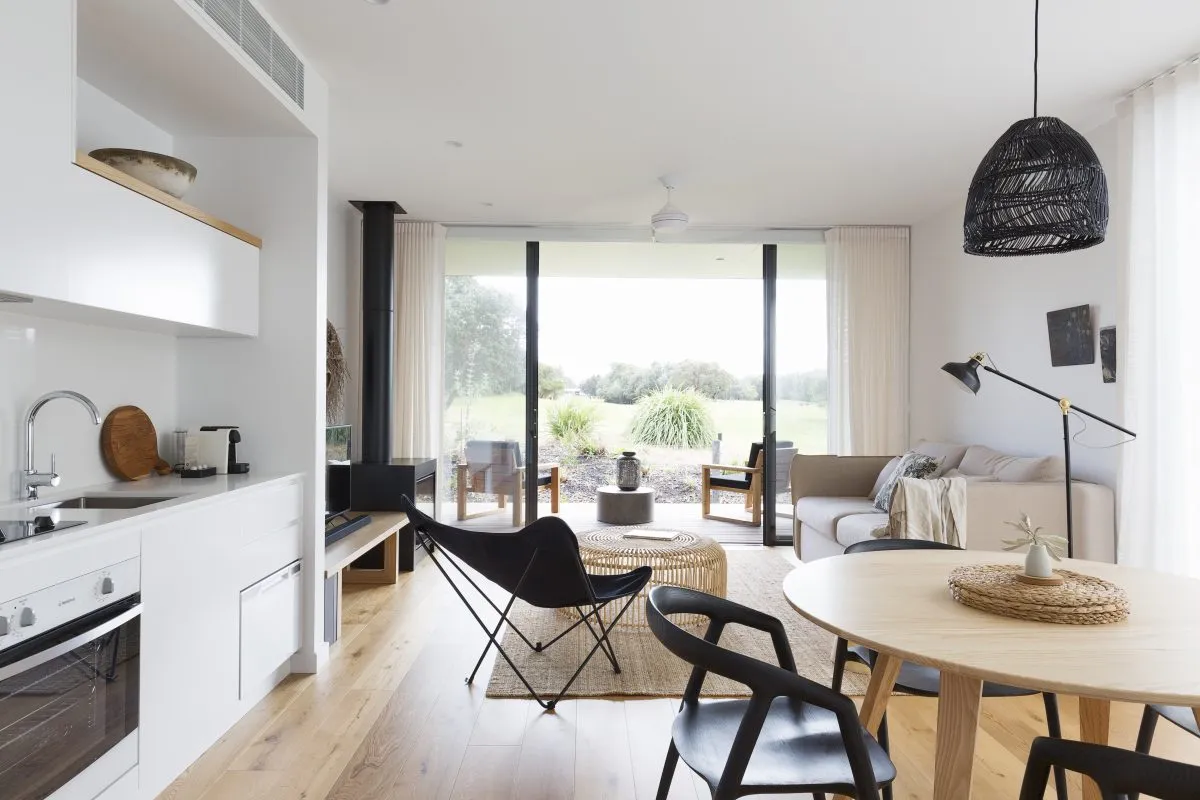 Series 542 Residential Stacking Sliding Door